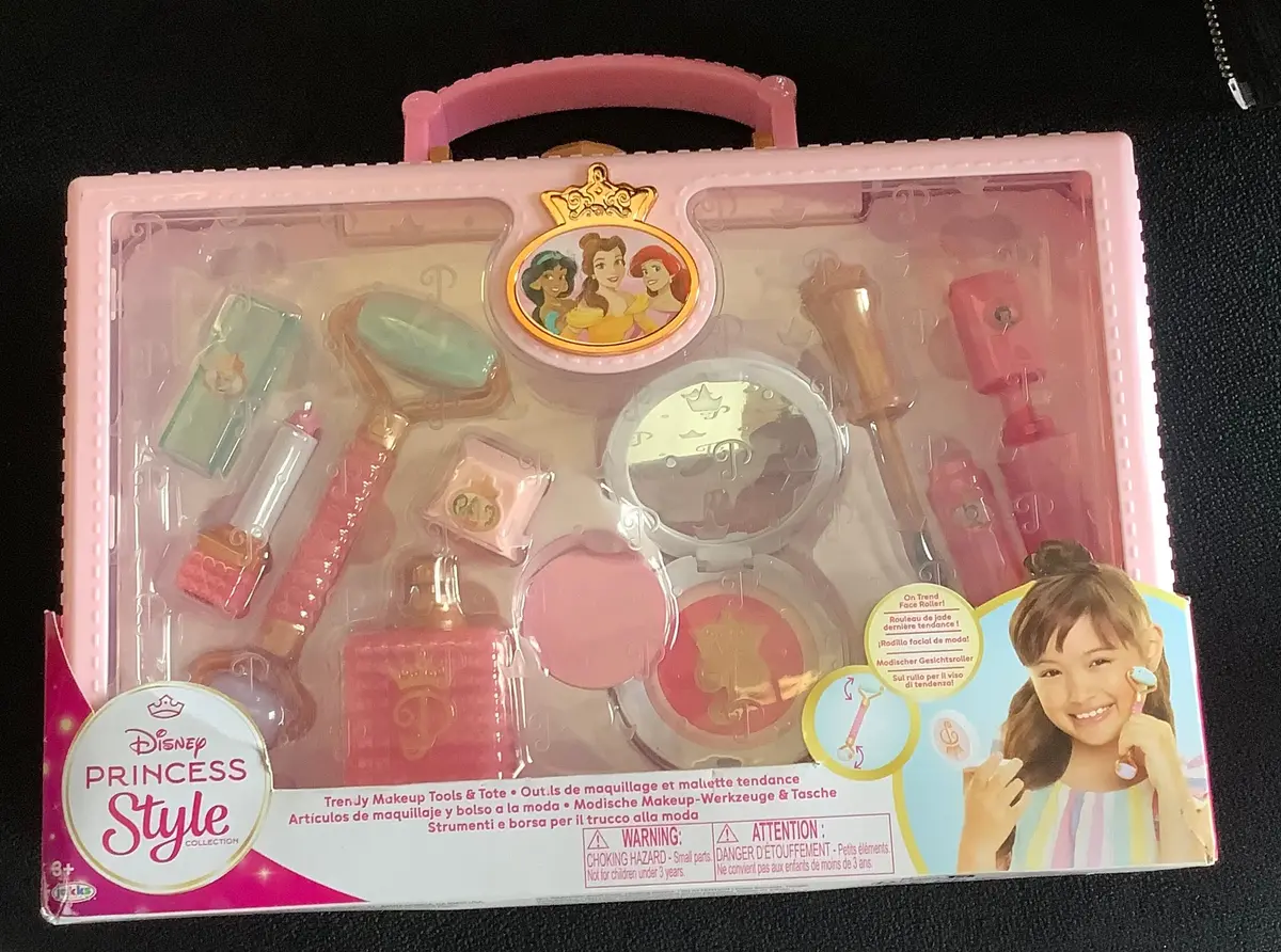 Disney Princess Style Collection Makeup Tote 1