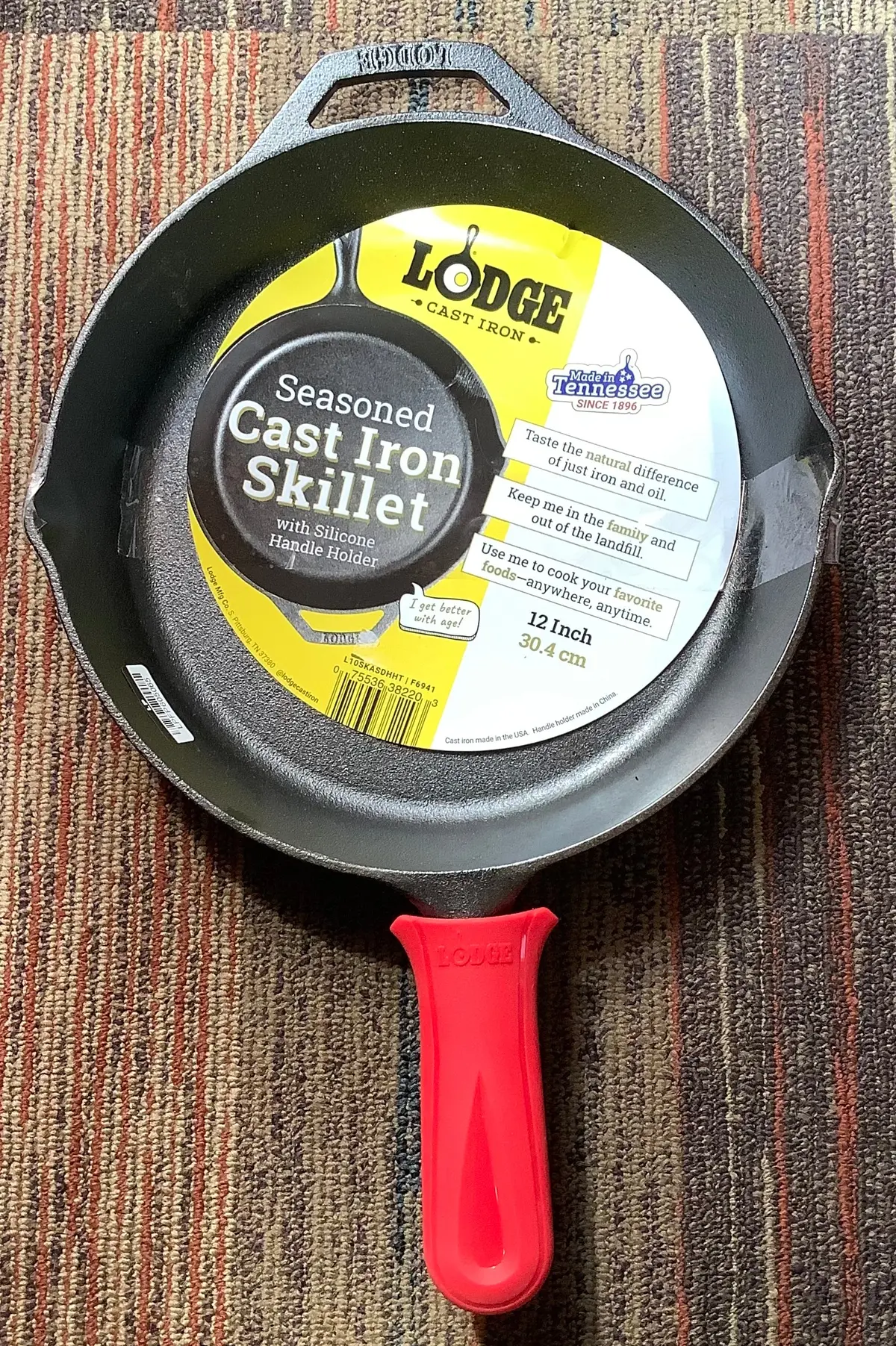Lodge 12" Cast Iron Skillet 1