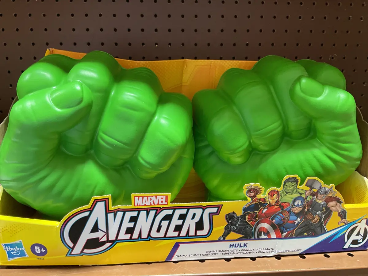 Marvel Avengers Hulk Gamma Smash Role Play Fists 1