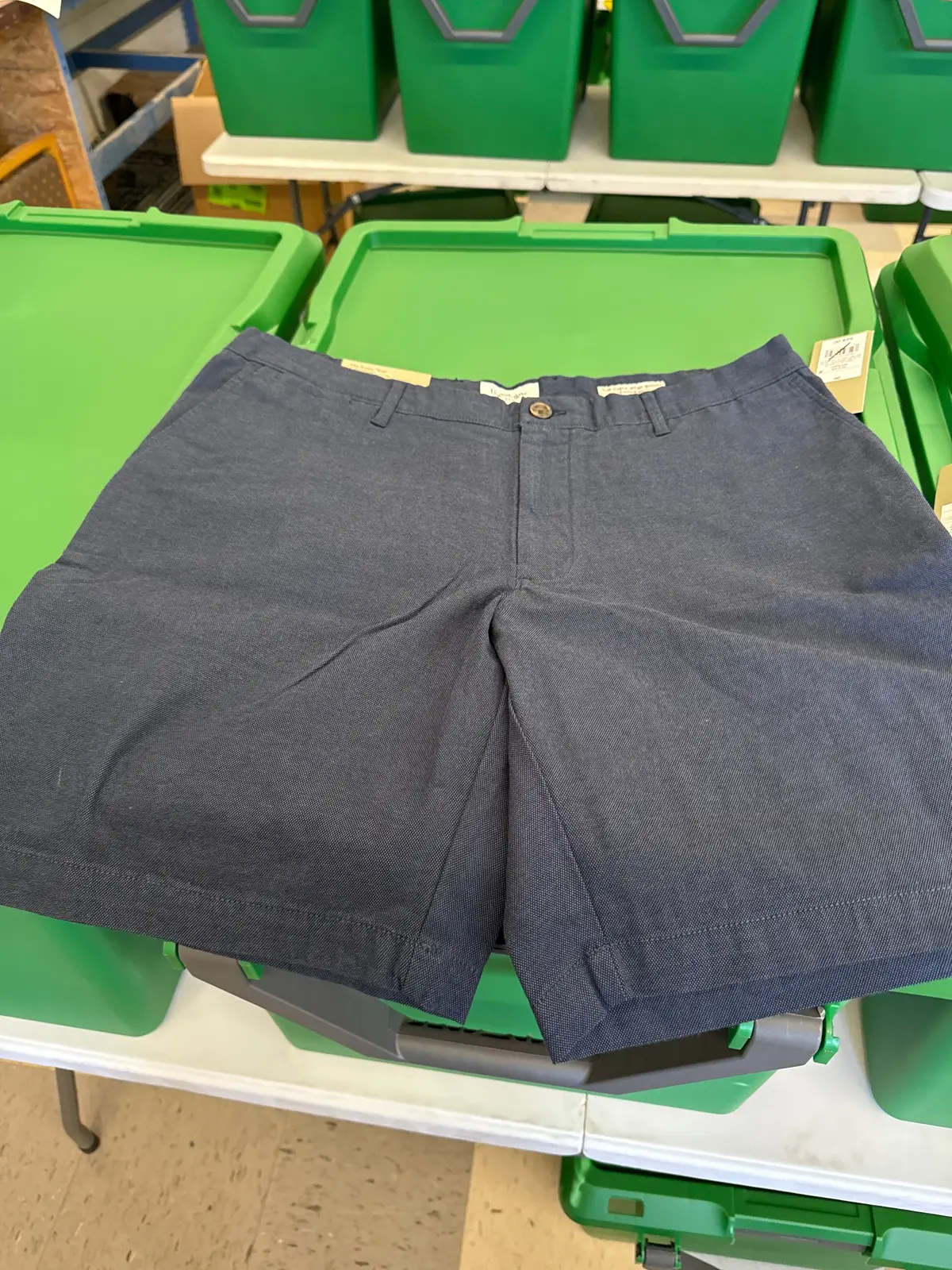 Mens 9.0” Inseam Flat-Front Shorts-36 1