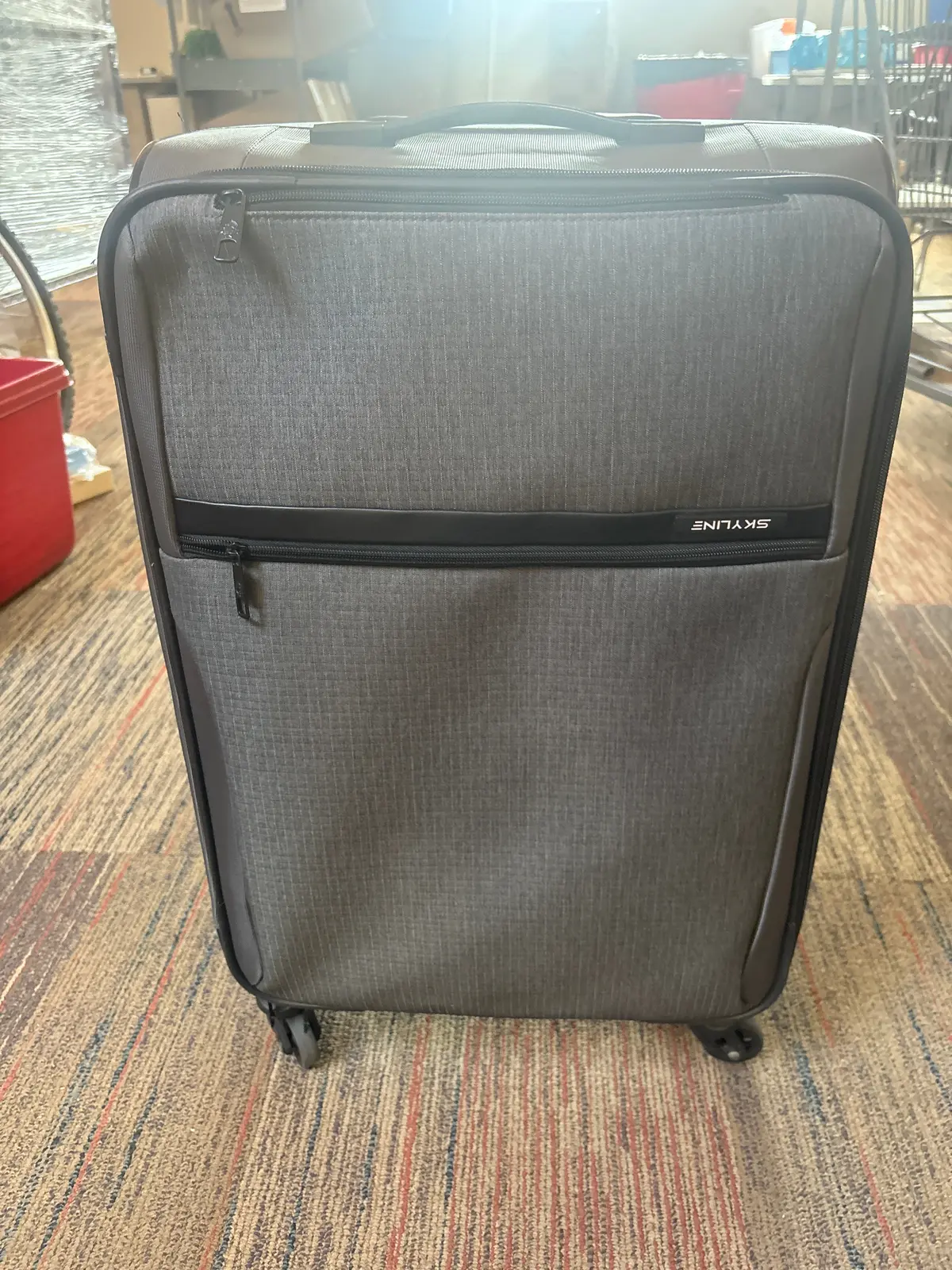 Skyline Softside Large Checked Spinner Suitcase -
Gray Heather 1