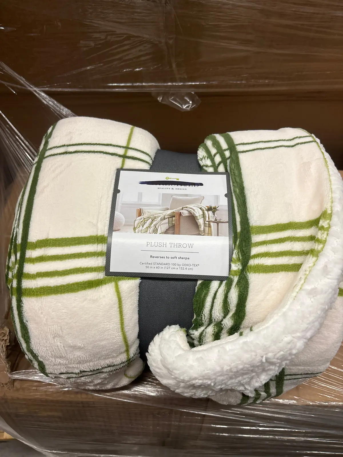 Plush Soft Throw Blanket 1