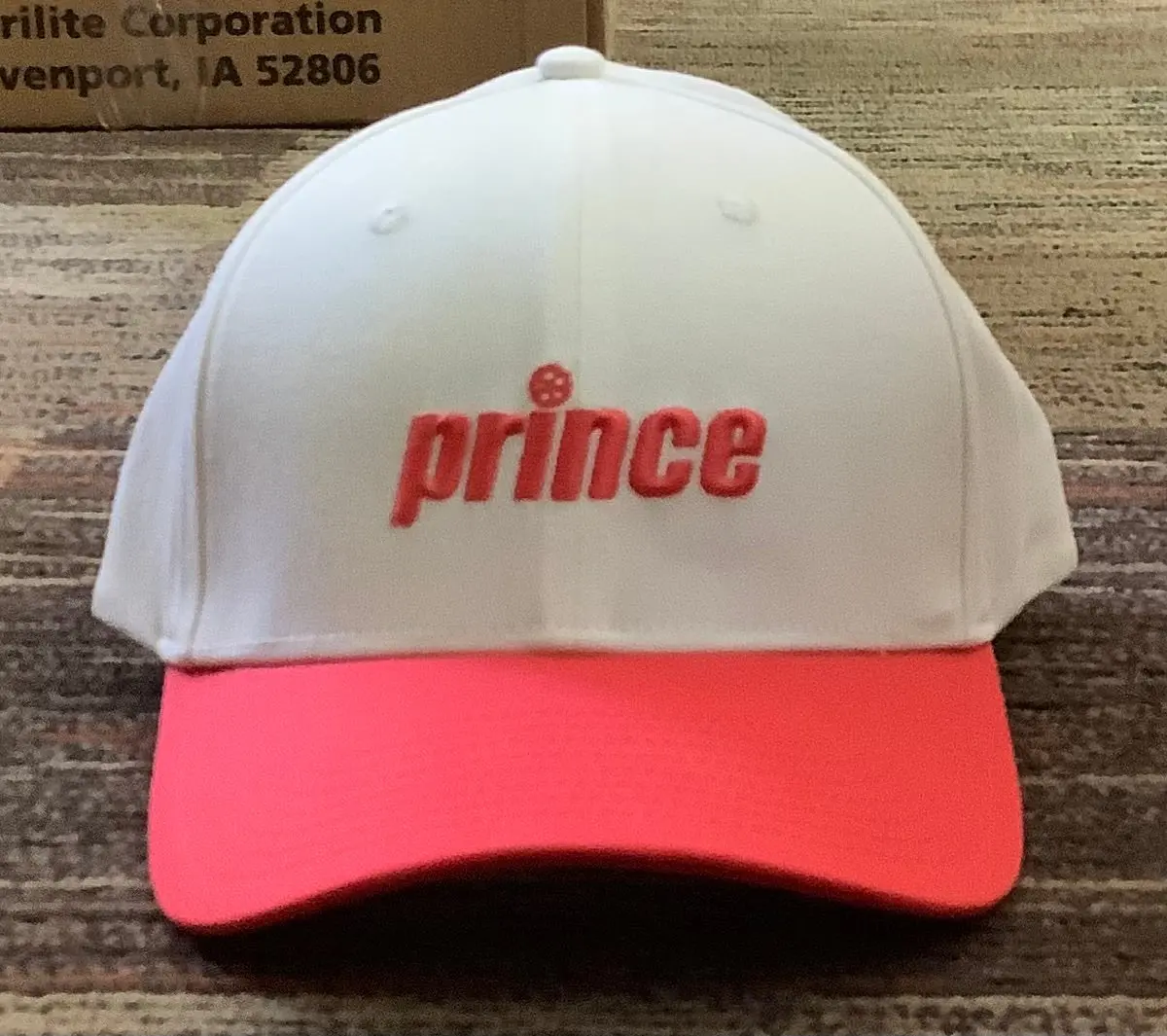 White And Red Prince Hat Size 0/S 1