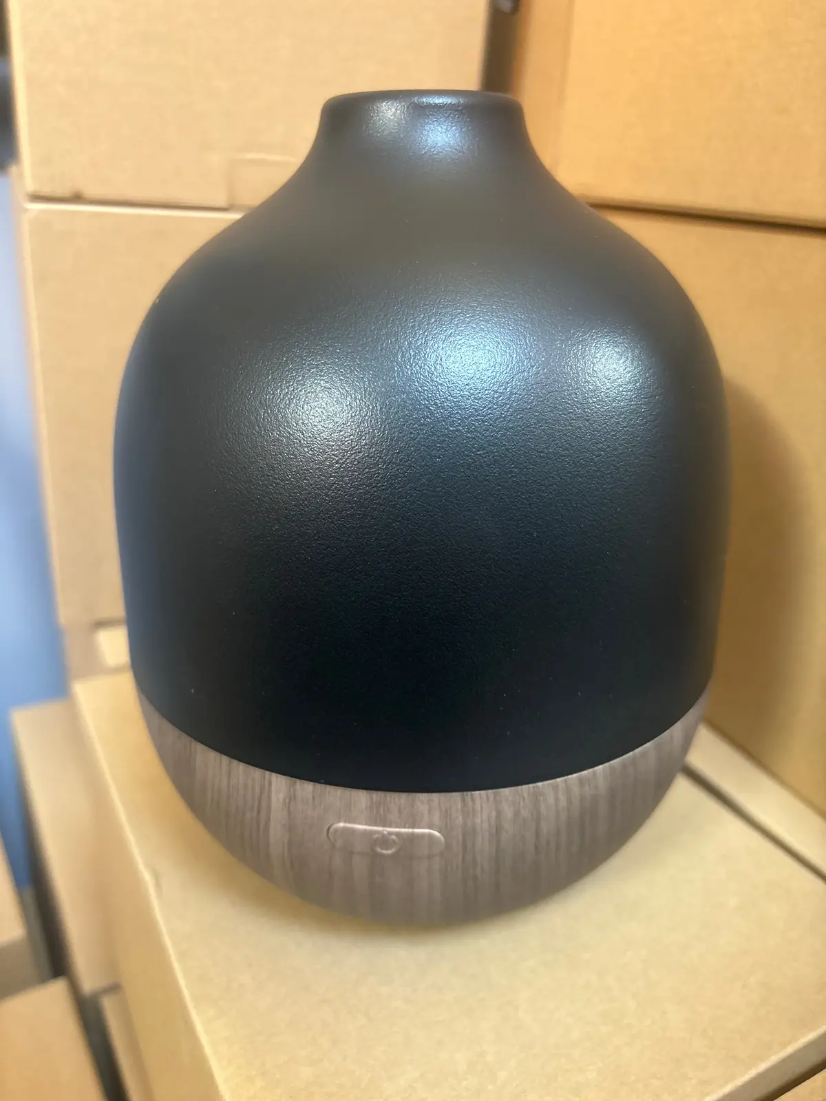 Brand New!!!! In Box!!!Black Top And Woodgrain Base 300Ml Ultrasonic Essential Oil Large Diffuser - Clearance 1