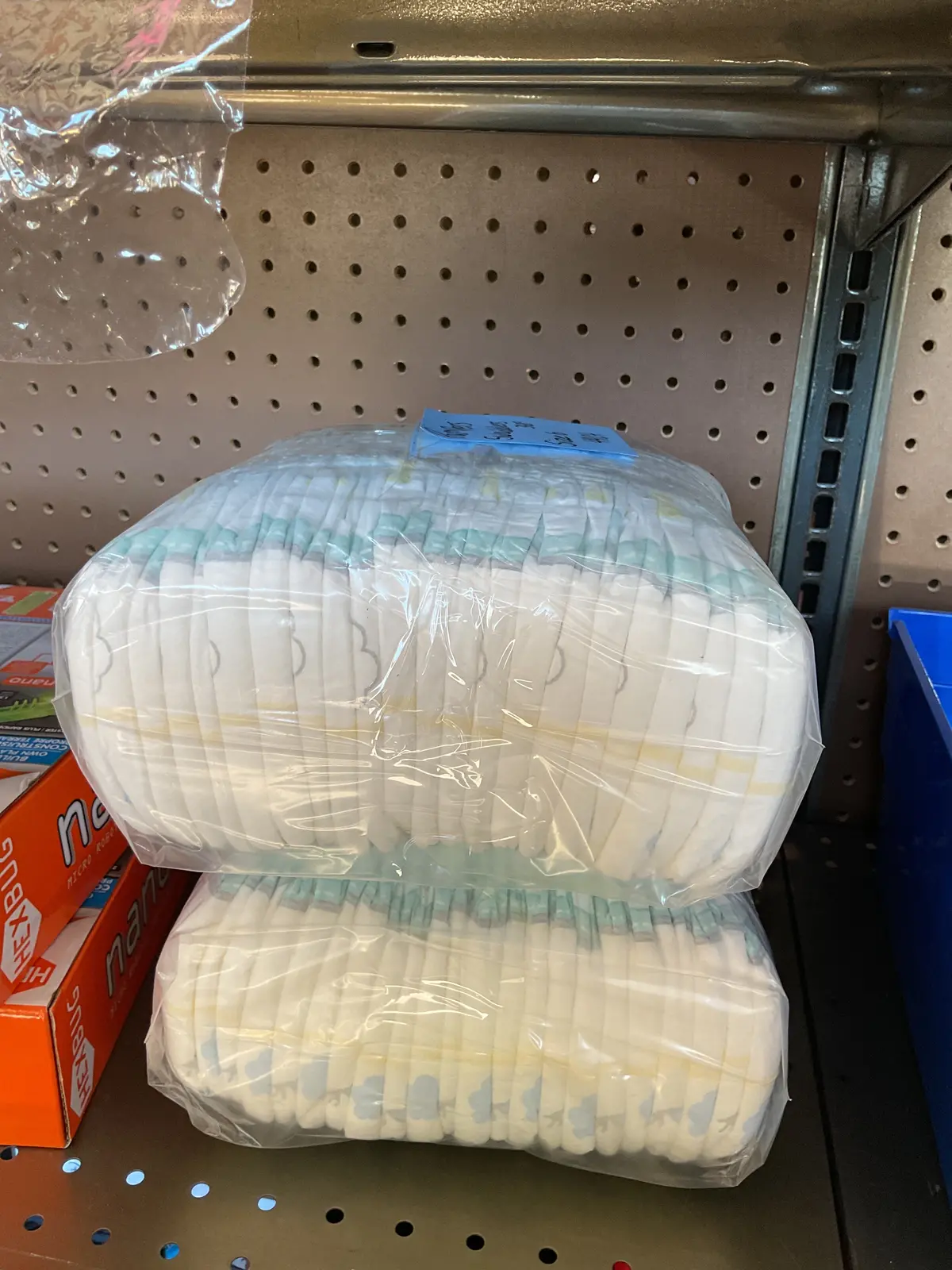 Pampers Swaddler 360 Super Disposable Baby Diapers - Size
6 - 44Ct (Not In Original Box!!!!!!!!!!) 1