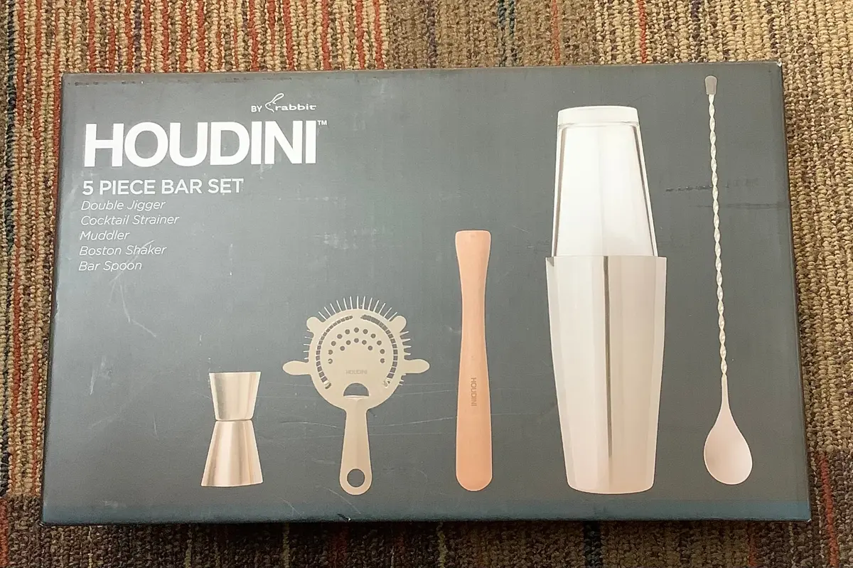 Houdini 5Pc Bar Tool Set (Shaker, Jigger, Strainer, Muddler,
Stirring Spoon) 1