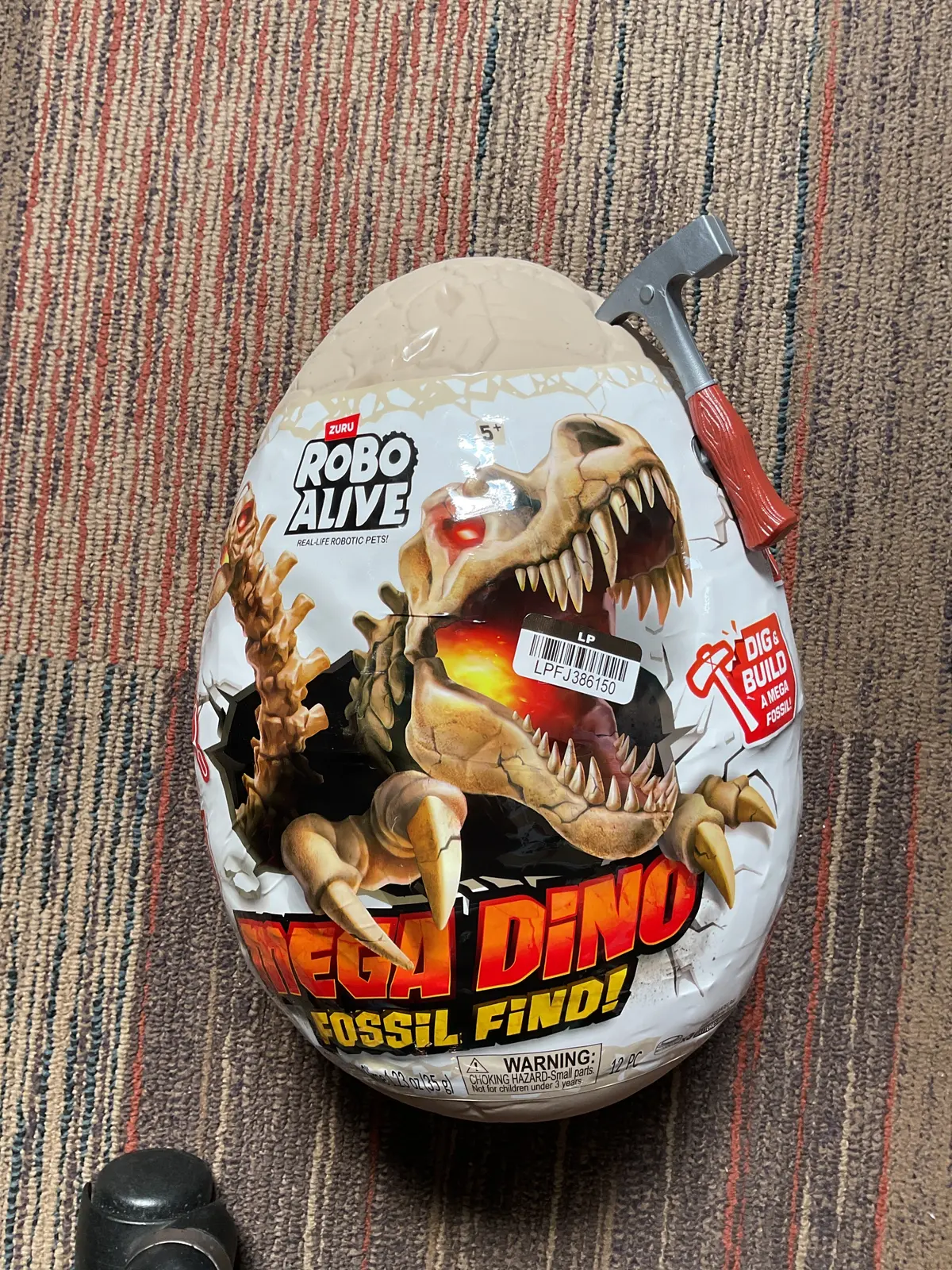 Robo Alive Mega Dino Fossil Find 1