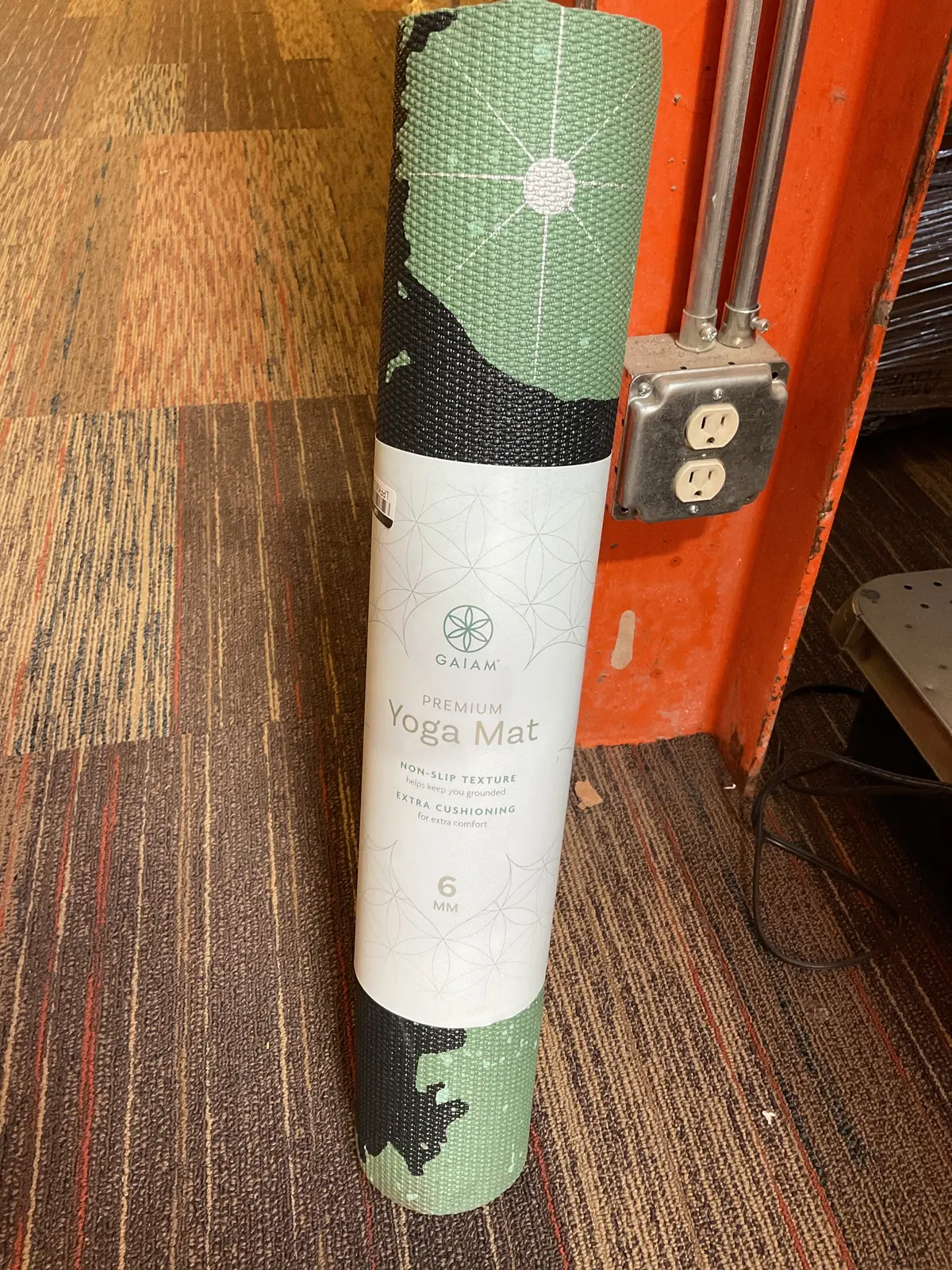 Gaiam Premium Yoga Mat - Luminary Green (6Mm) 1