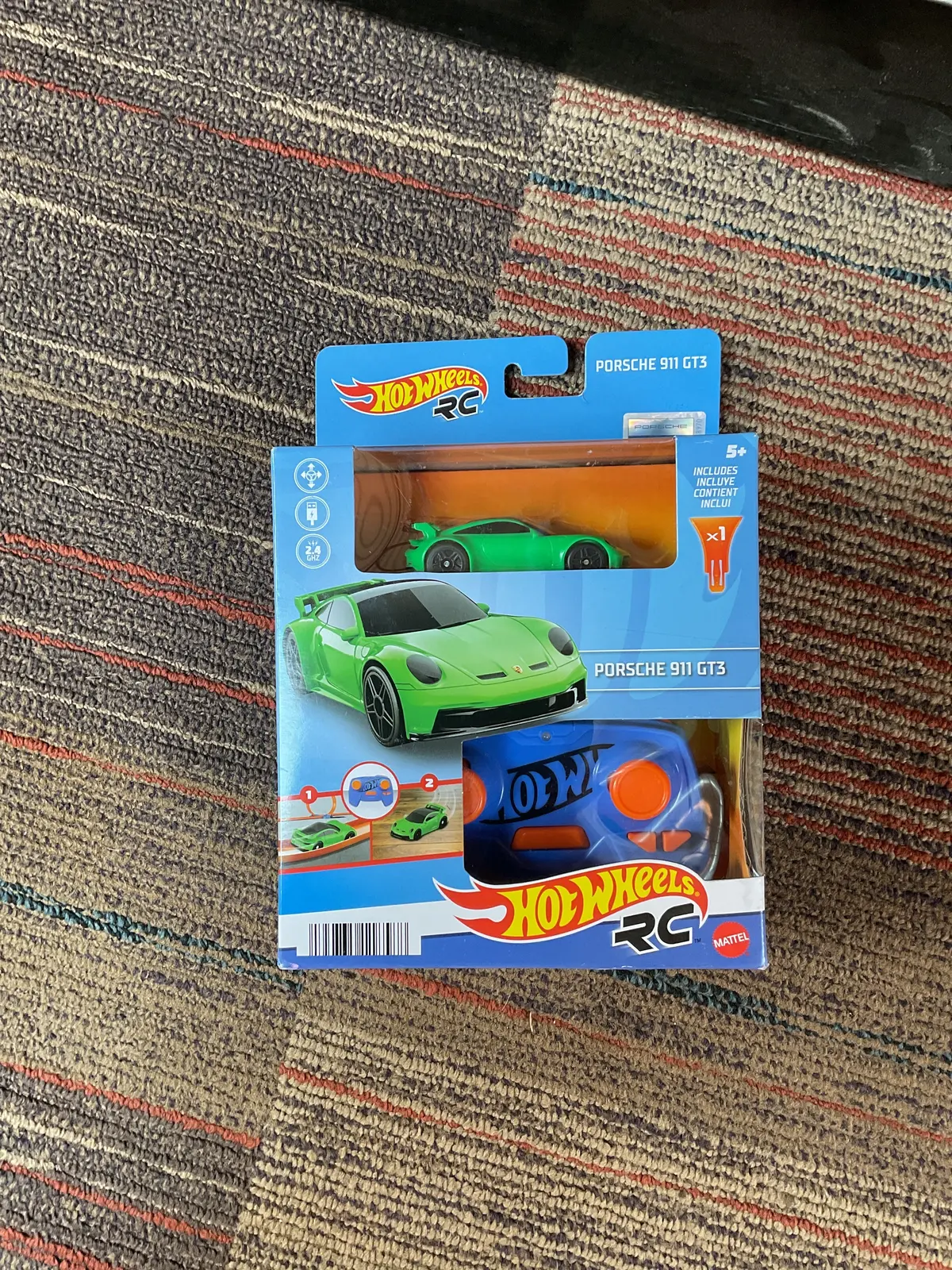 Hot Wheels 1:64 Scale Remote Control Porsche 911 Gt3 1