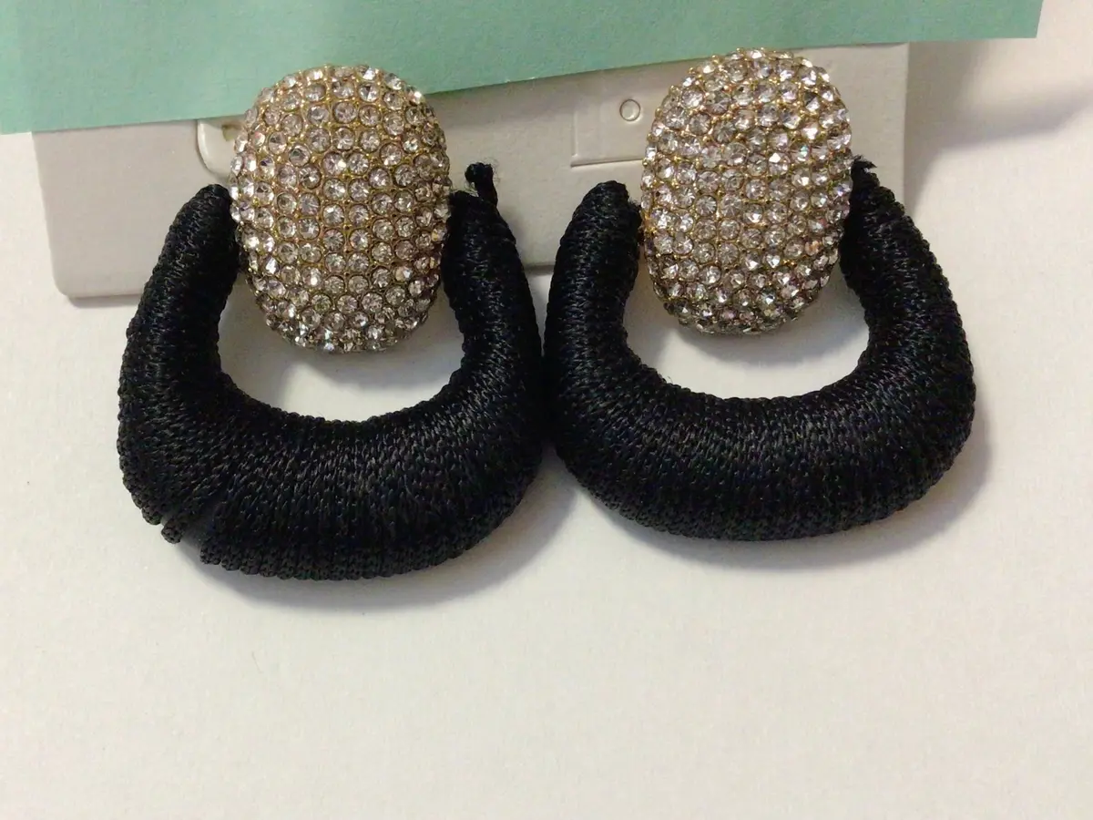 Black Statement Earrings - Black 1