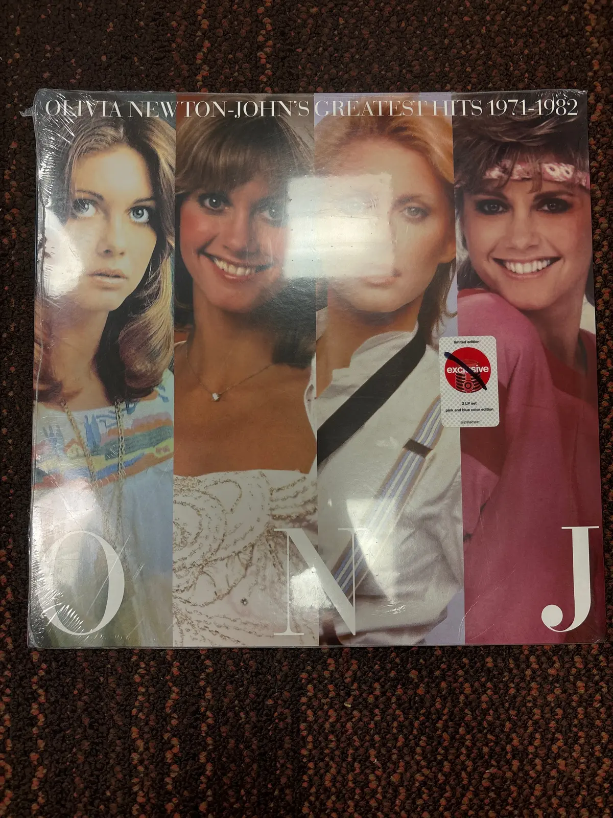 Olivia Newton-John - Olivia Newton
John's Greatest Hits 1971-1982 (2Lp)
(Vinyl) Sealed 1