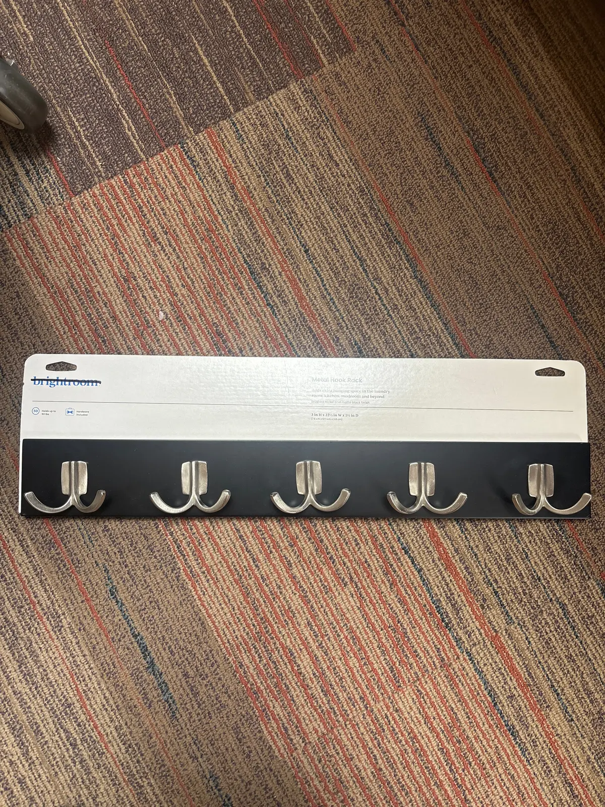 Modern Octopus 5 Rail Nickel Hooks
Black 1