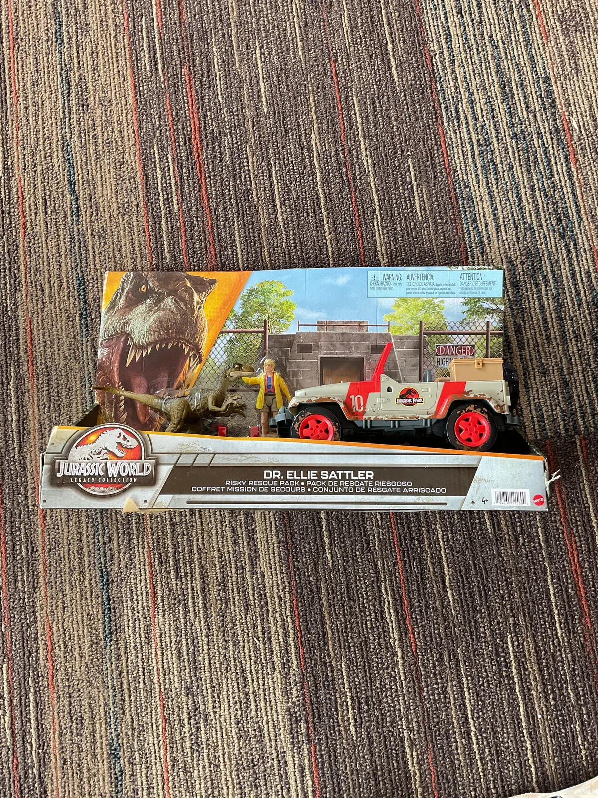Jurassic World Legacy Collection Jurassic Park Dr. Ellie Sattler Figure Pack 1