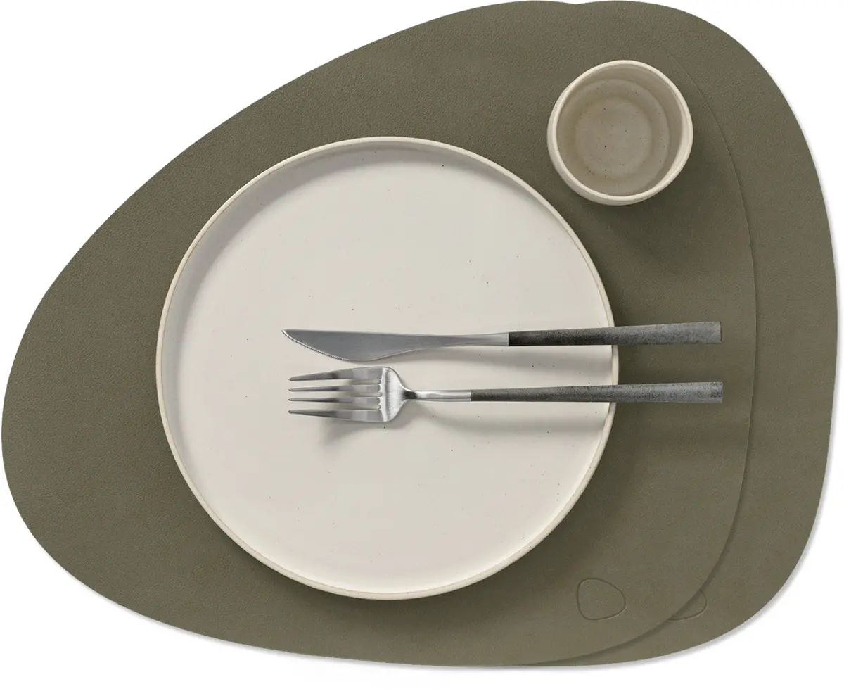 Lind Dna Placemats Nupo - Leer - Army Green - Curved - 44 X 37 Cm - 2 Stuks 1