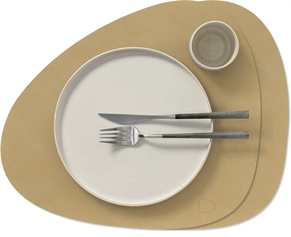 Lind Dna Placemats Nupo - Leer - Khaki - Curved - 44 X 37 Cm - 2 Stuks 1