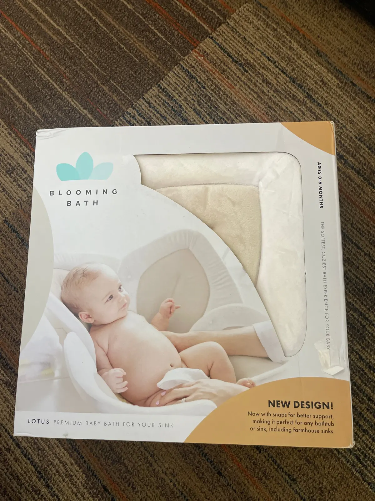 Blooming Bath Lotus Baby Bath - Cream/ Honey With Snaps 1