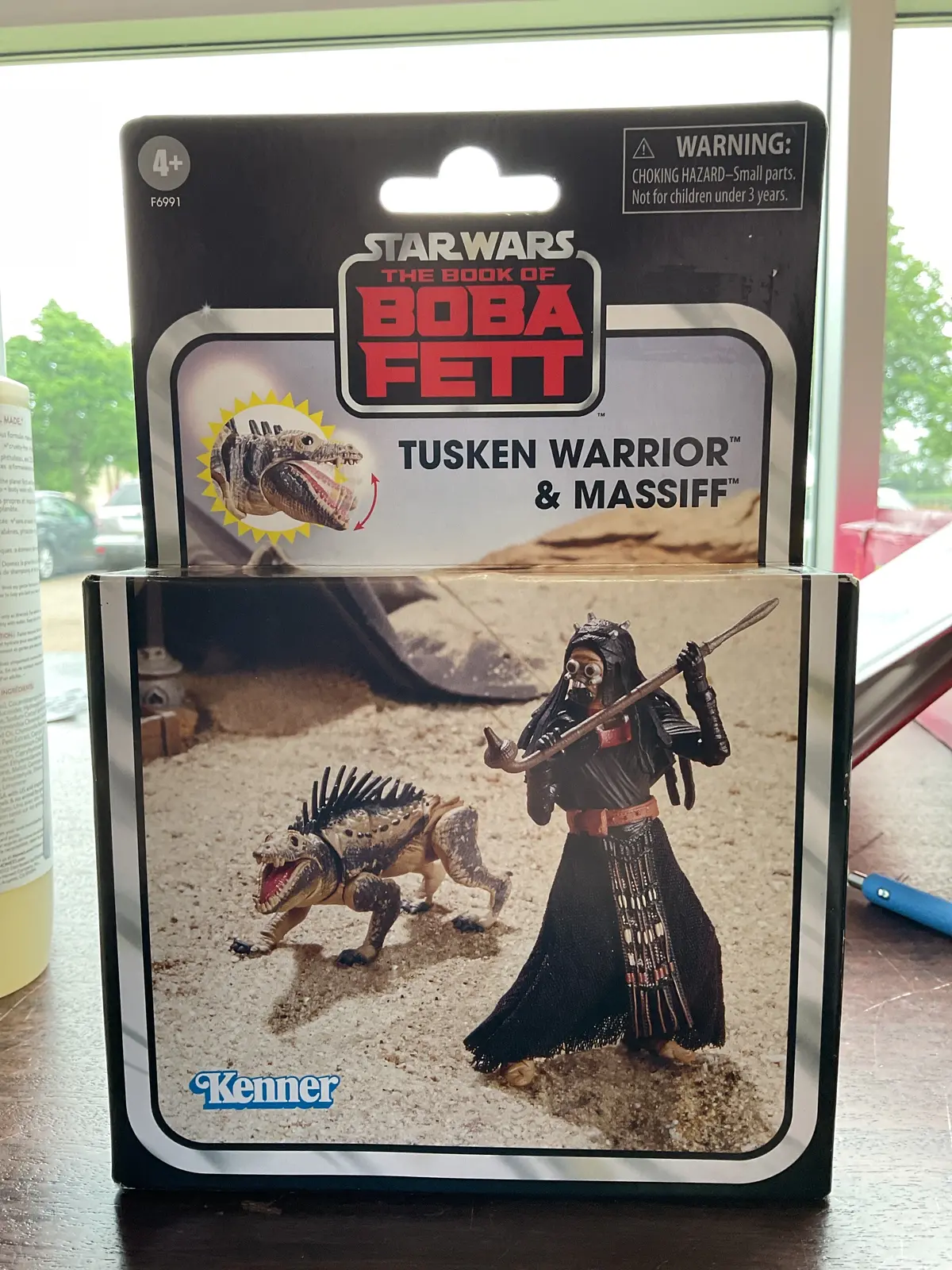 Star Wars: The Book Of Boba Fett Tusken Warrior & Massif Vintage
Collection Action Figure 1