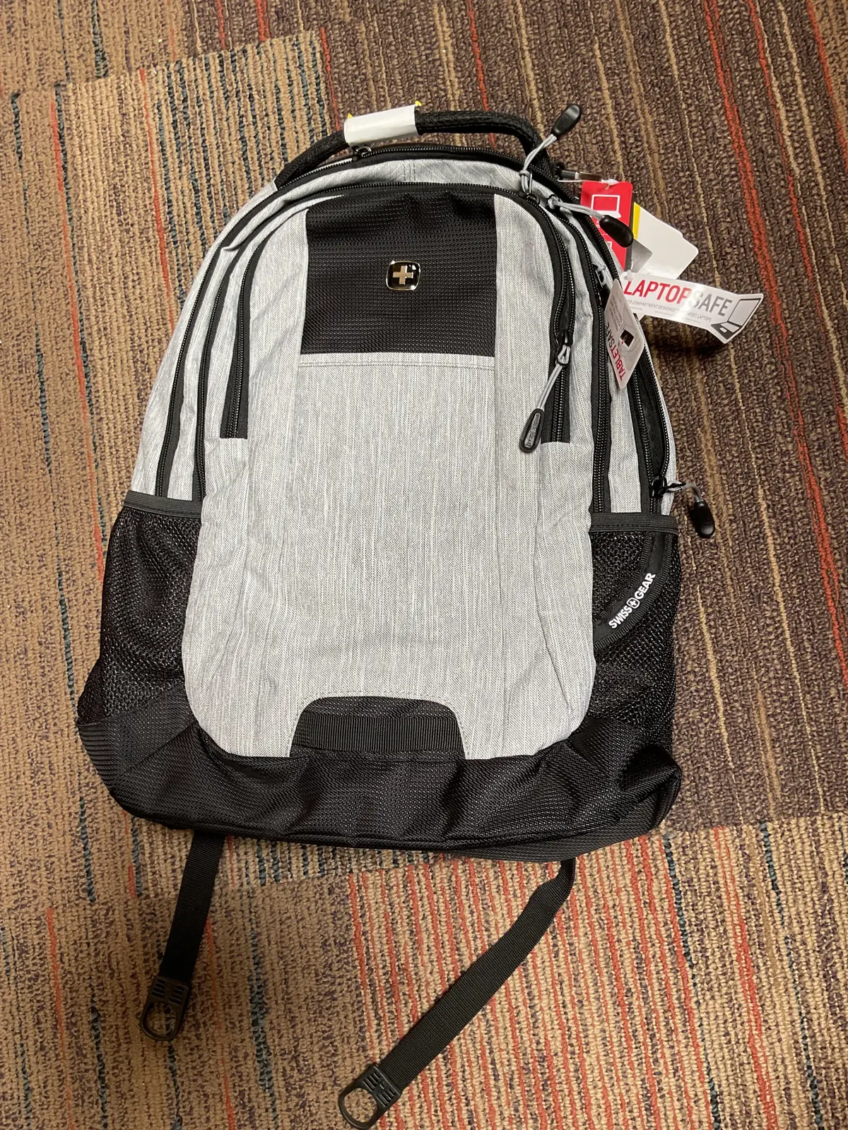 Swissgear Laptop 18" Backpack - Light Heather Gray 1