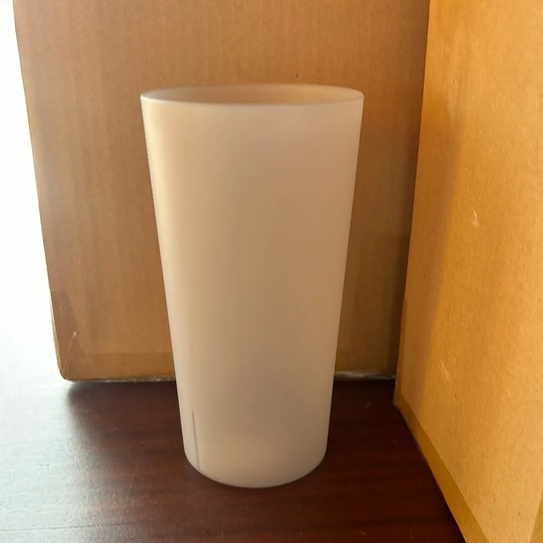 26Oz Plastic Tall Tumbler Silver Gray 1