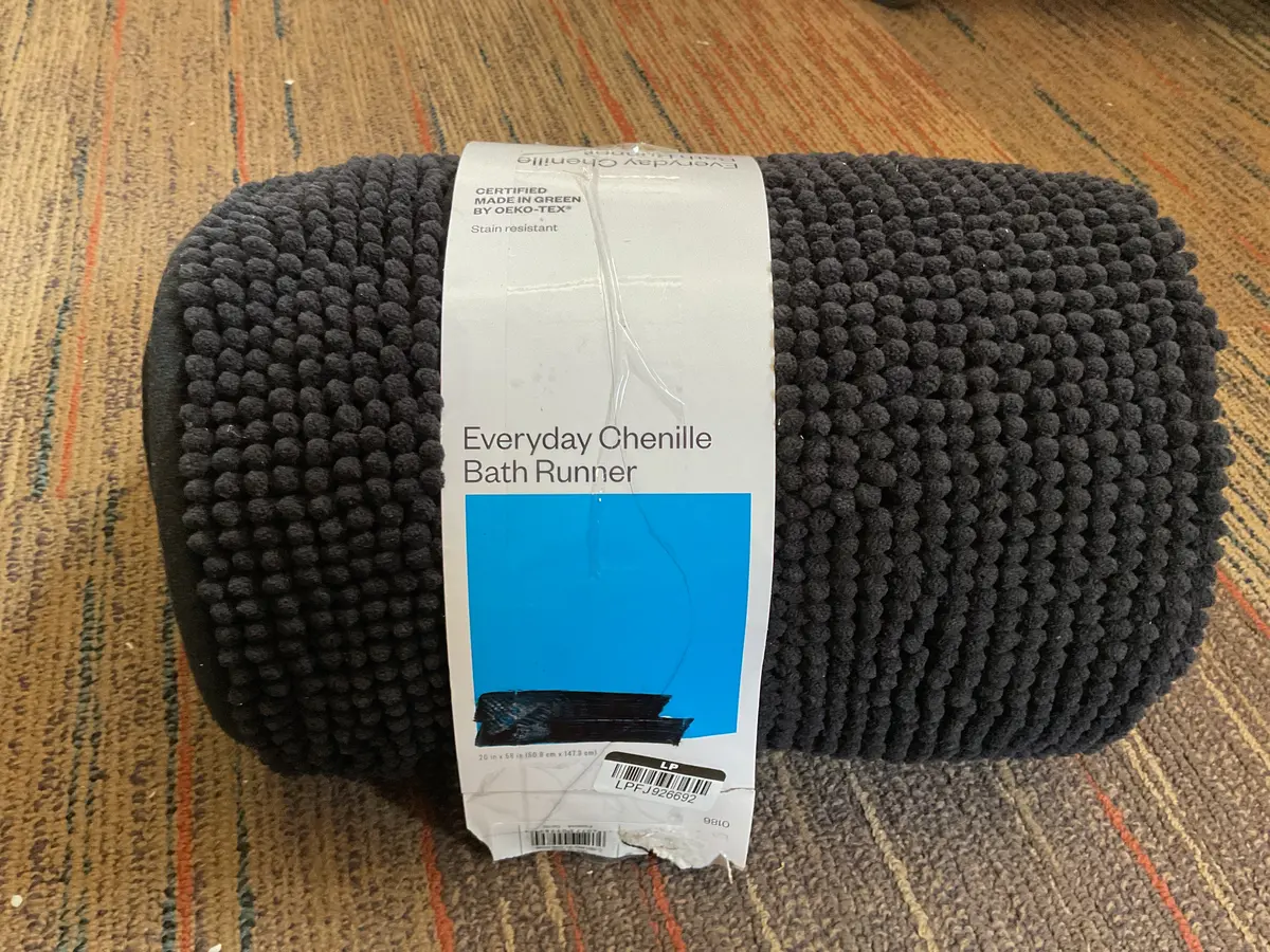 20"X58" Everyday Chenille Bath Runner Black 1