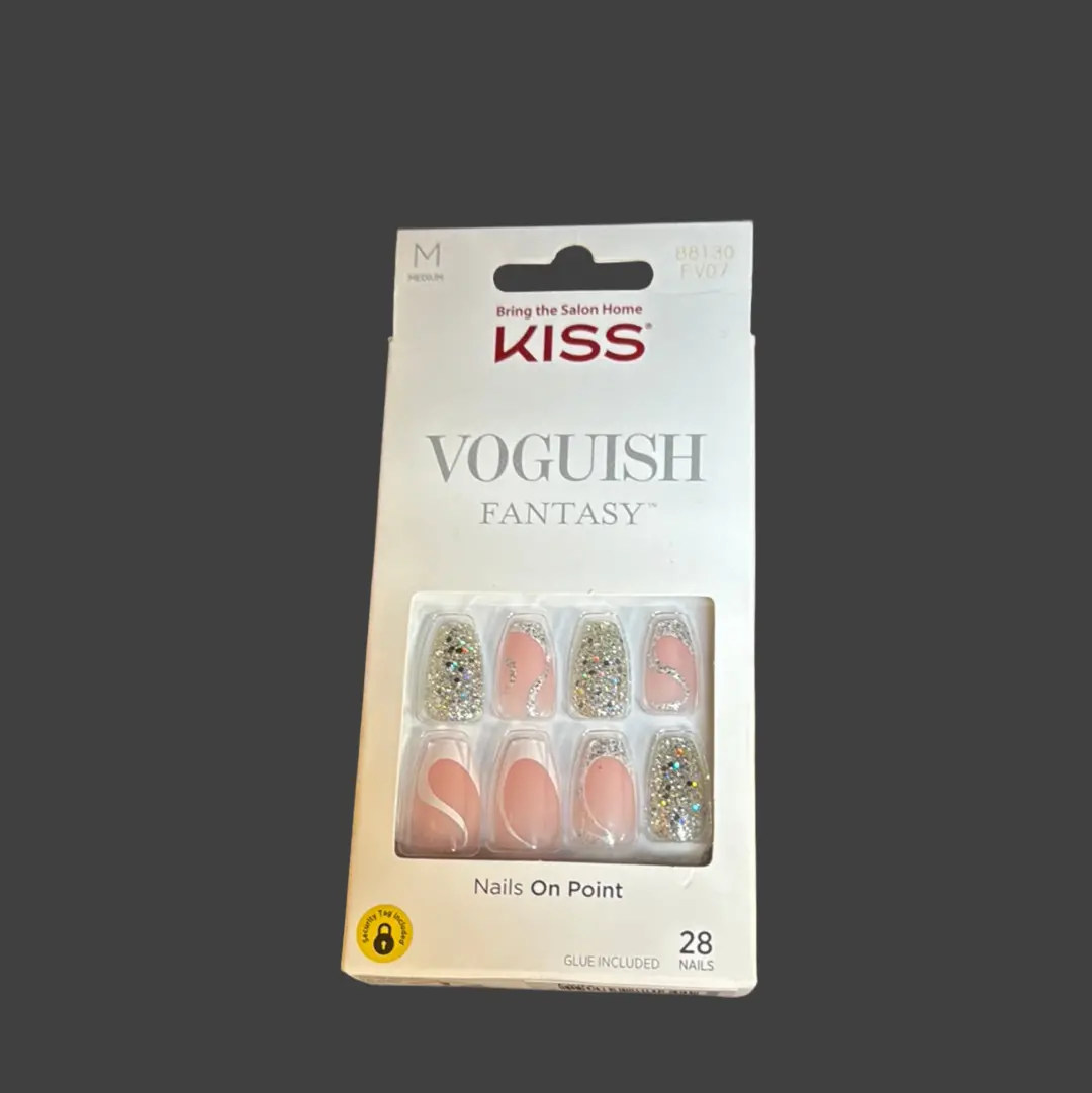 Kiss Voguish Fantasy Medium Coffin Fake Nails, Pink & Silver Glitter, 28 Pieces 1