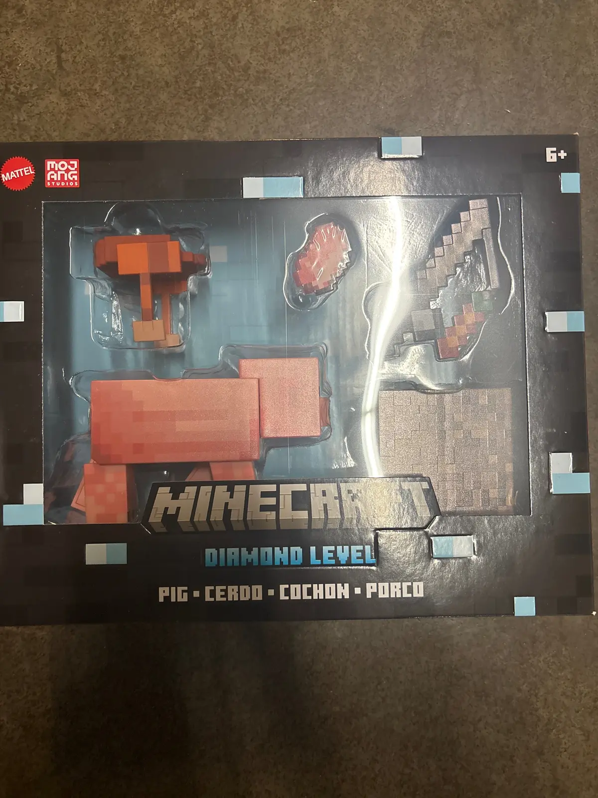 Minecraft Pig Diamond Level Mini Figure 1