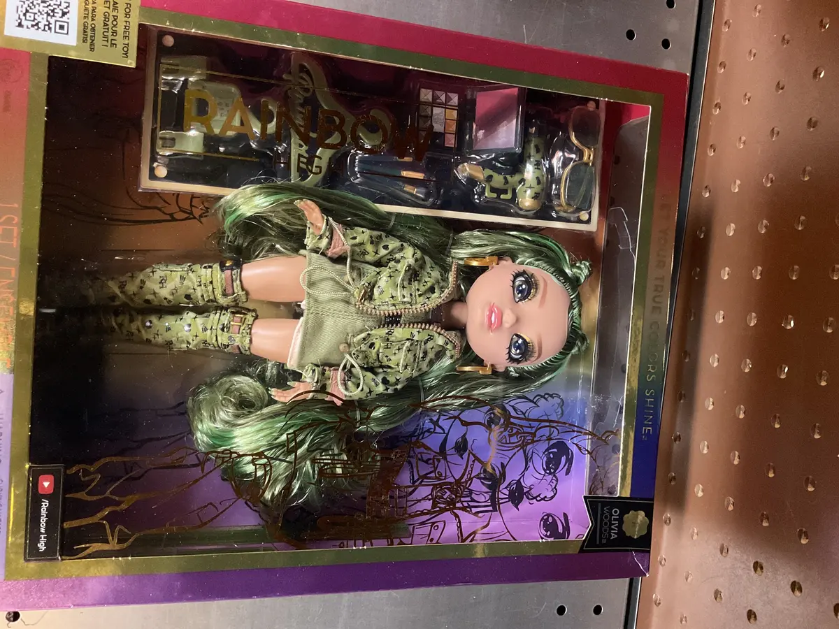 Rainbow High Olivia - Camo Green Fashion Doll 1