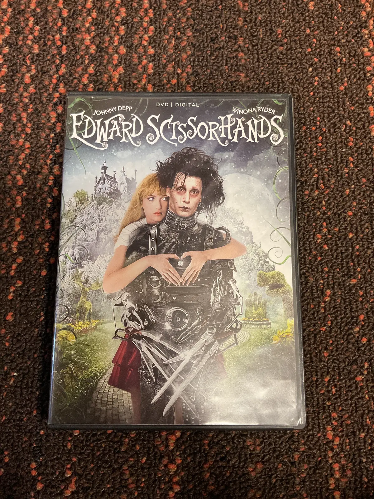 Edward Scissorhands: 25Th Anniversary (Dvd) 1