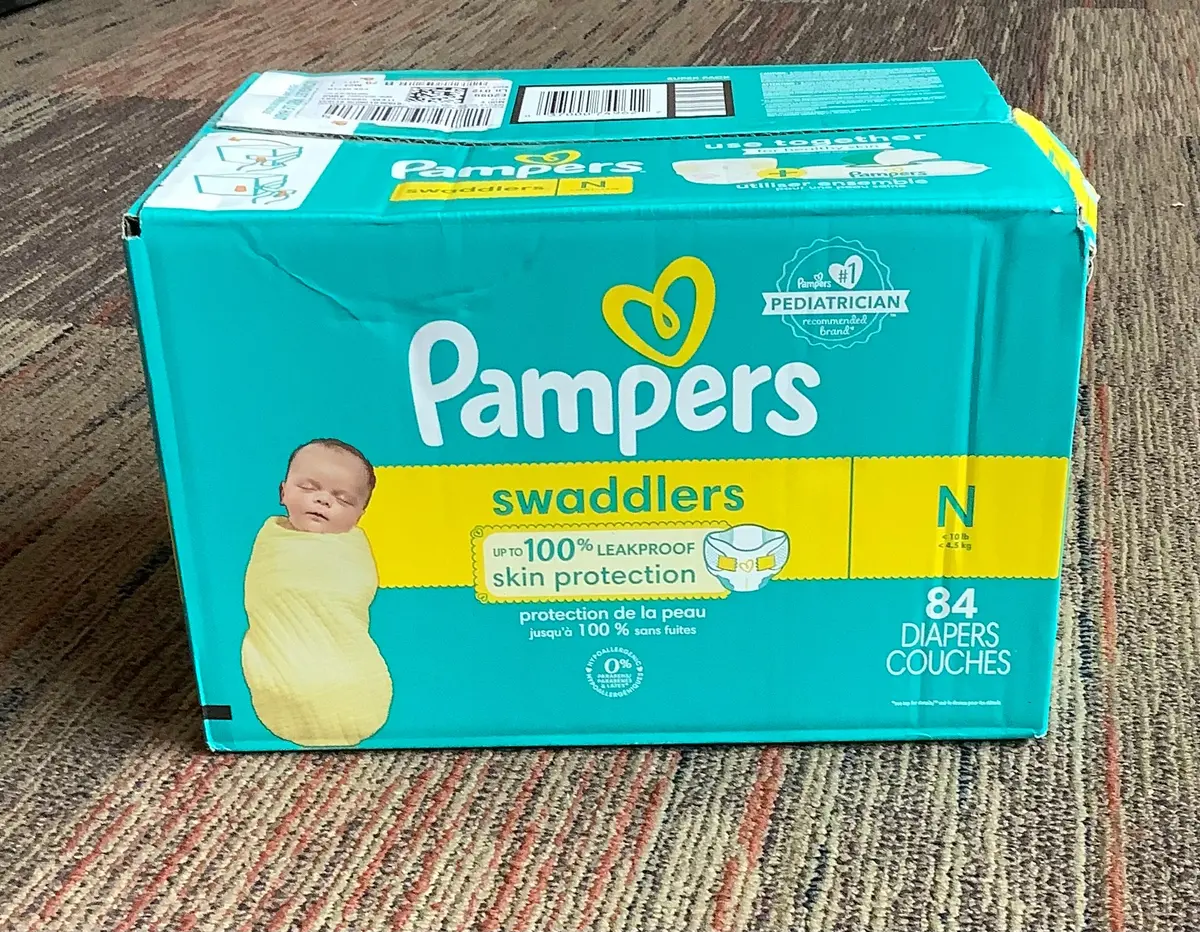Pampers Swaddlers Active Baby Diapers Super Pack - Size 0
- 84Ct 1