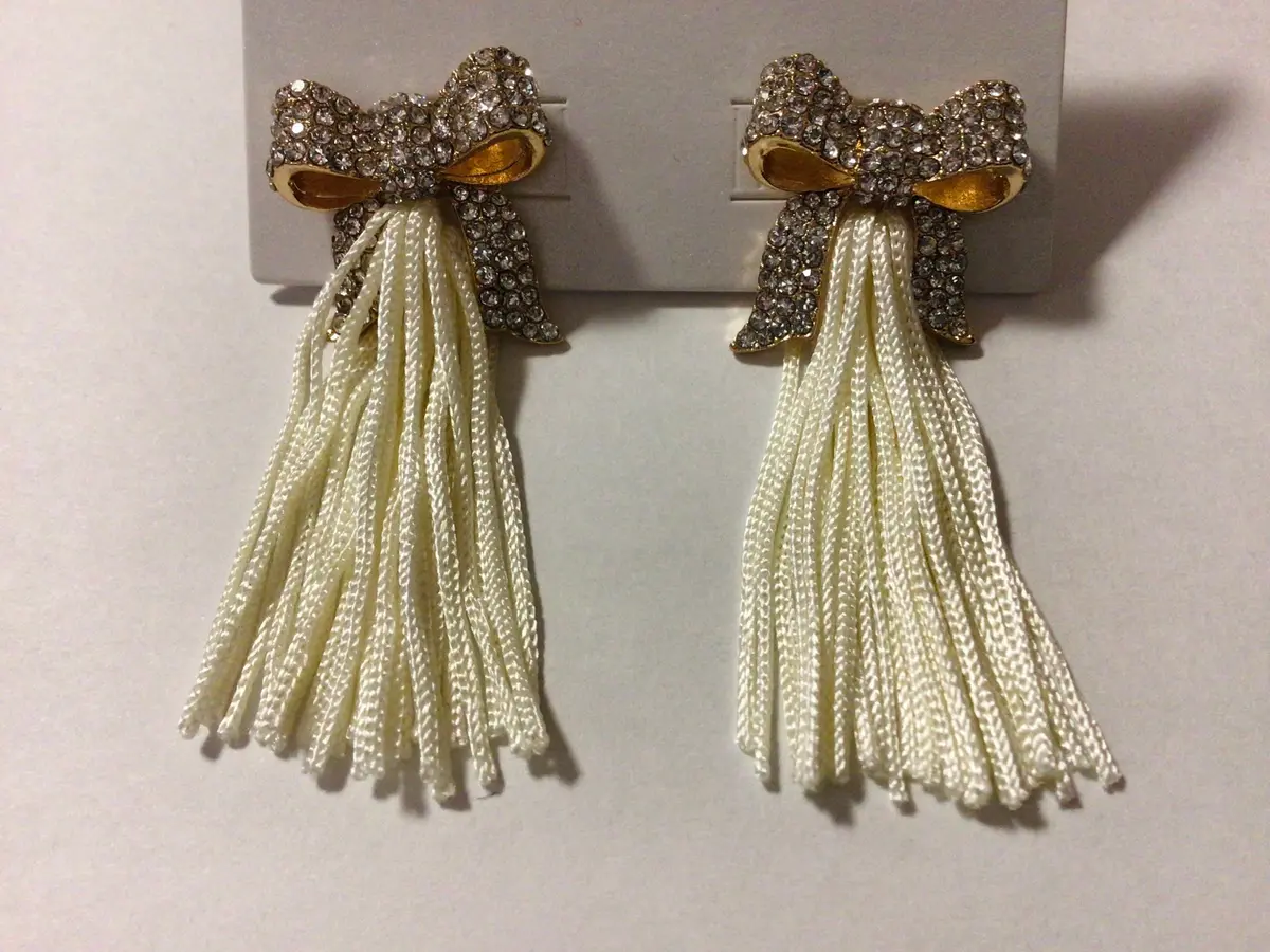 Bow Dangle Earrings 1