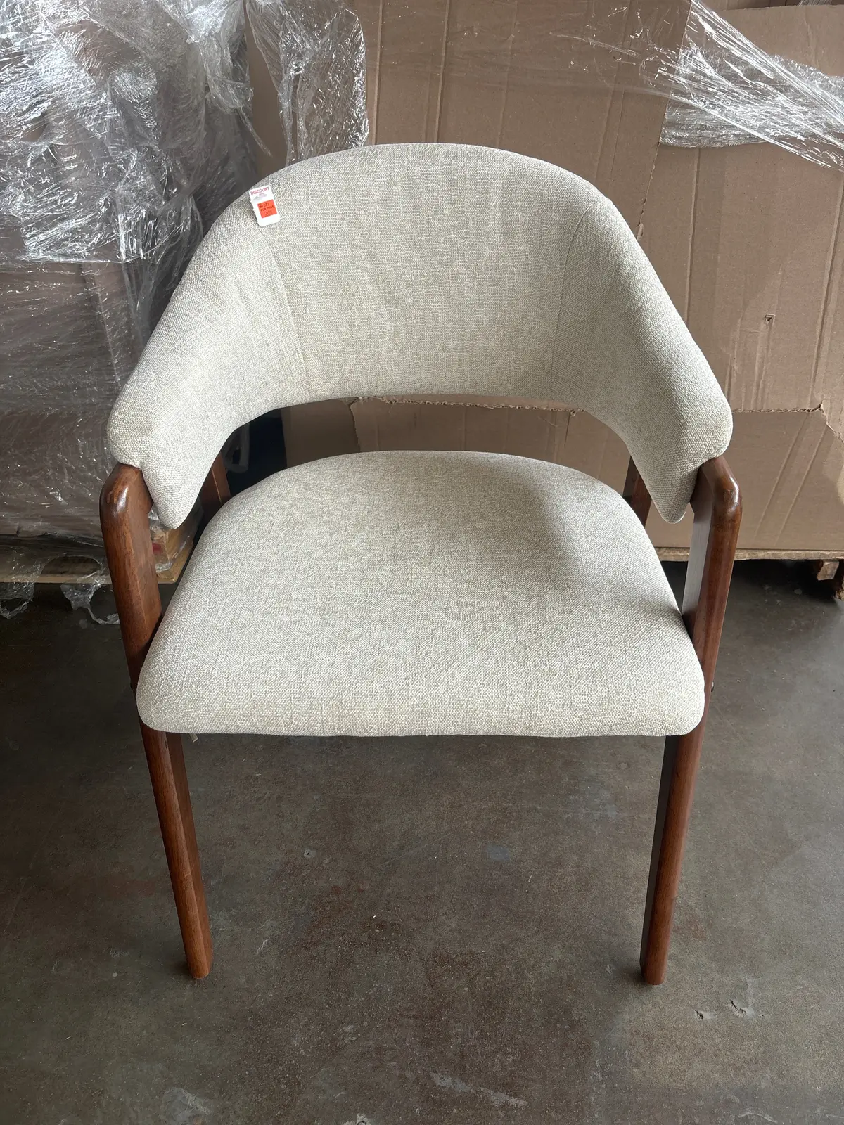 White Fabric Curved Back Dining Chair (1Pc) 1