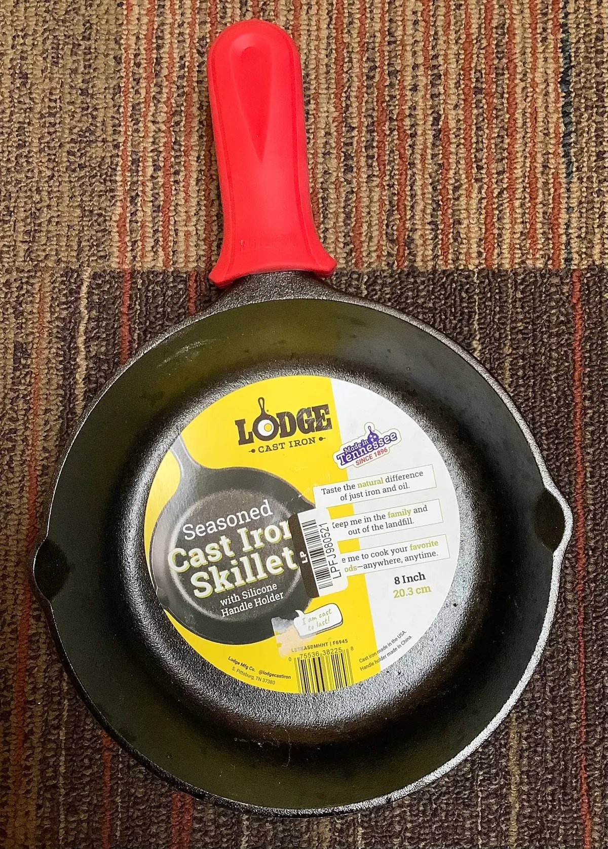 Lodge 8" Cast Iron Skillet 1