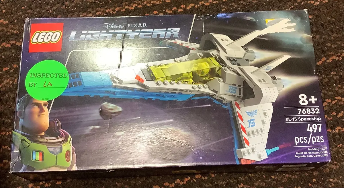 Broken Seal - Lego 76832 Disney And Pixar’S Lightyear Xl-15 Spaceship, As Is 1