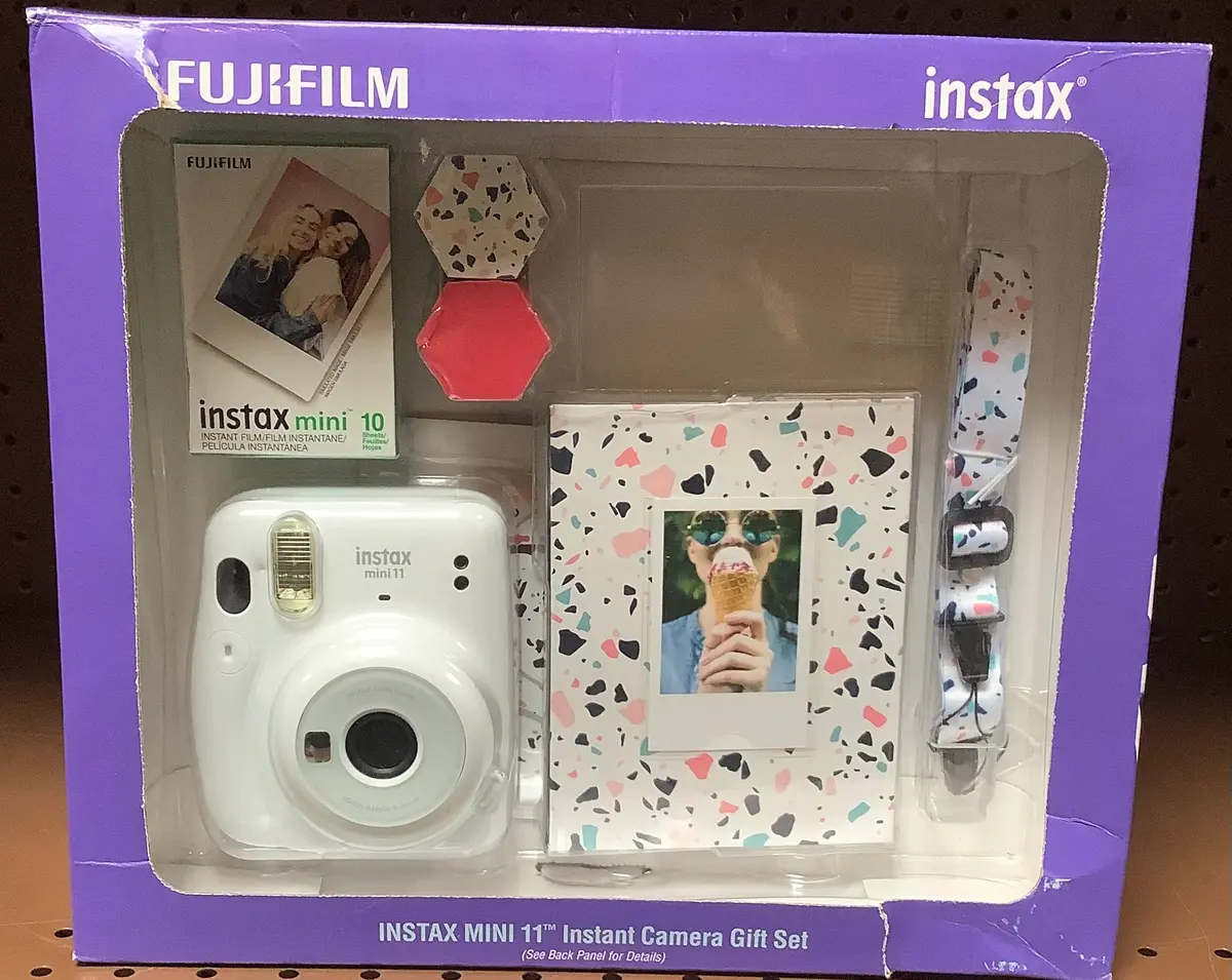 Instax Mini 11 Instant Camera Gift Set - White 1