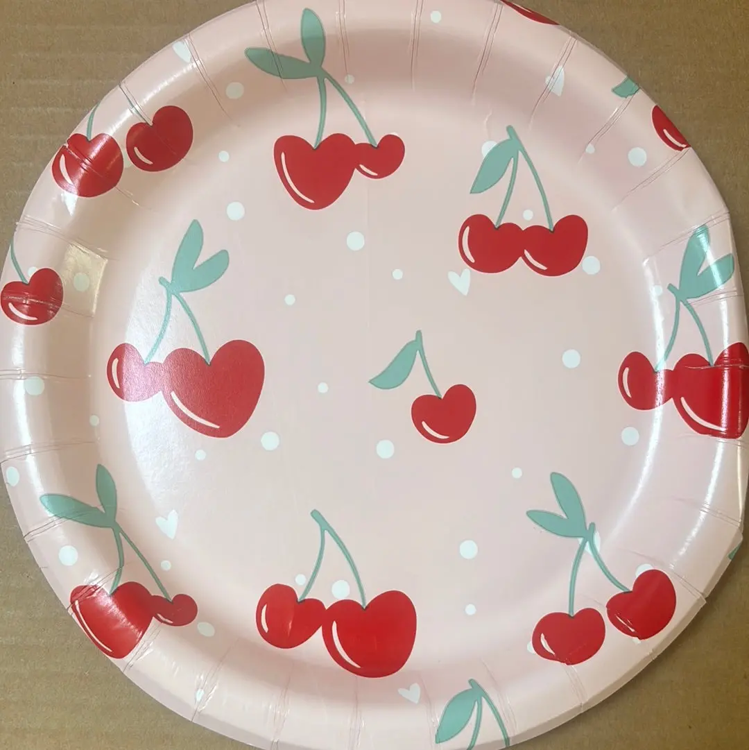 8.5In Plates - Cherry Heart - 60 Plate Package 1