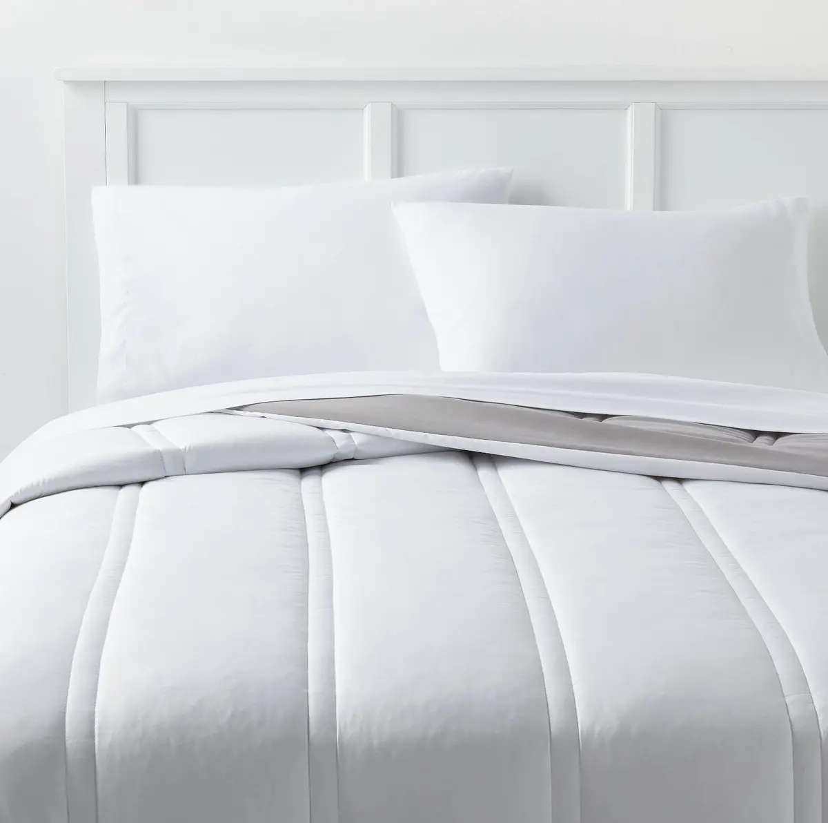 Full/Queen Lofty Microfiber Comforter - White 1