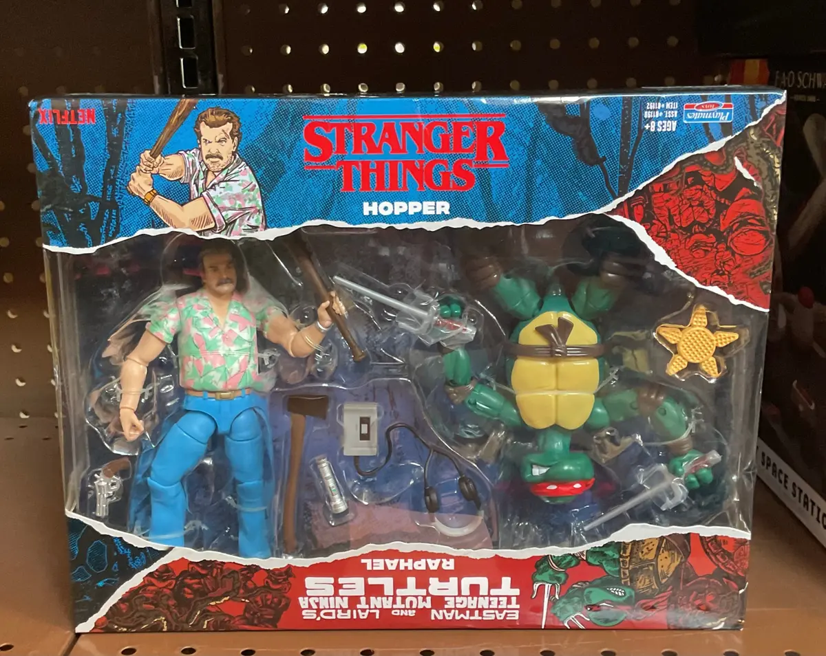 Teenage Mutant Ninja Turtles Stranger Things Raphael & Hopper Action
Figure 2-Pack (Upside Down Remix) 1
