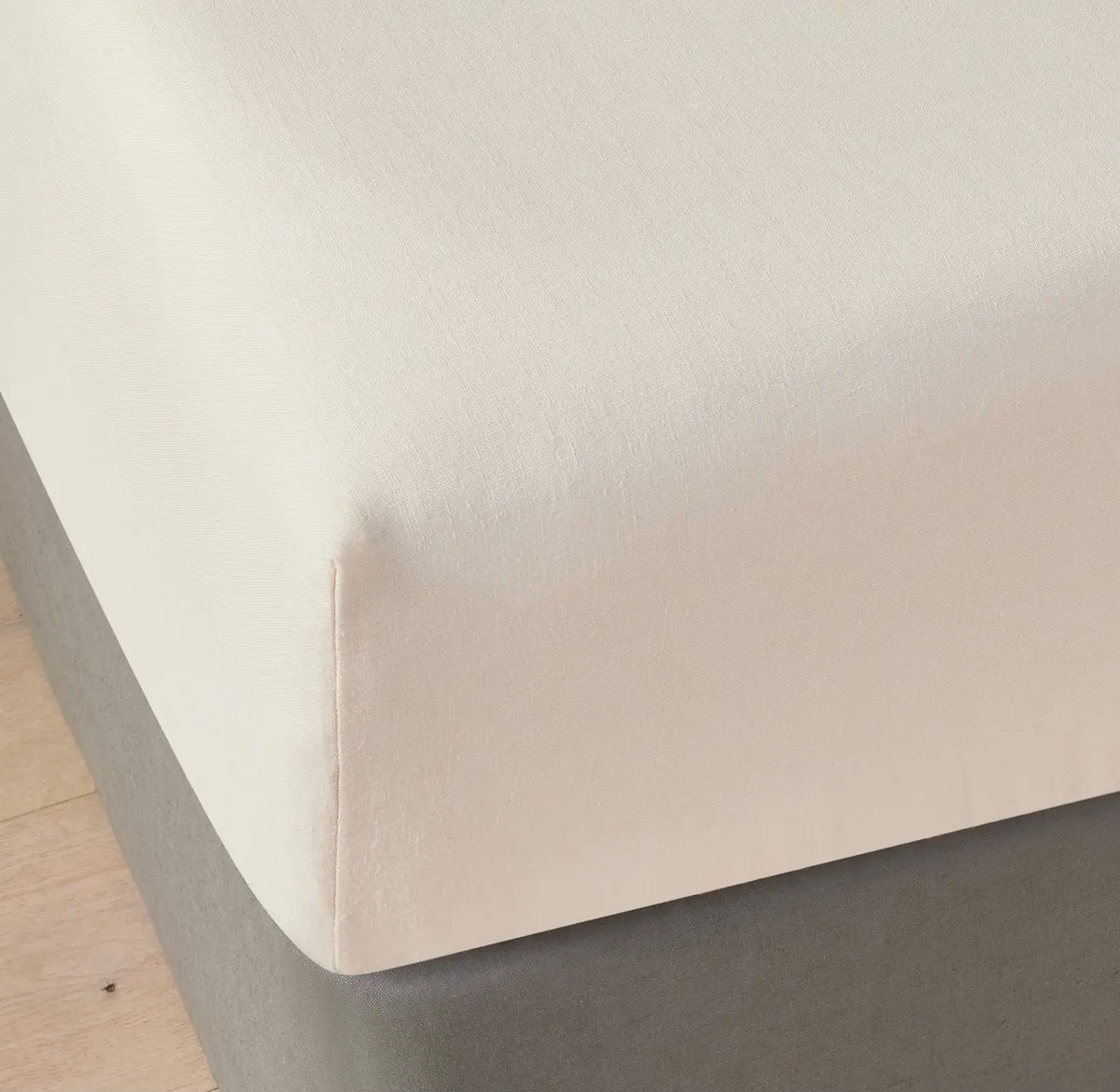 Queen Linen Blend Fitted Sheet Natural - Cream 1