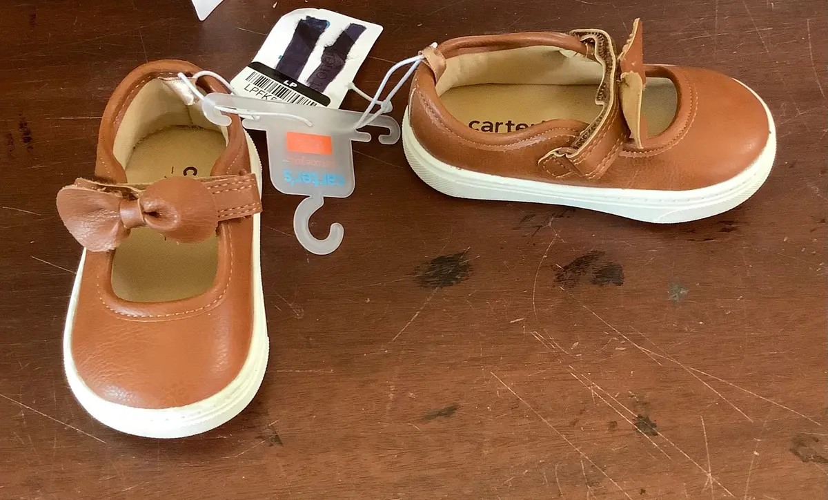 Kids Brown Sneakers Size 4 1