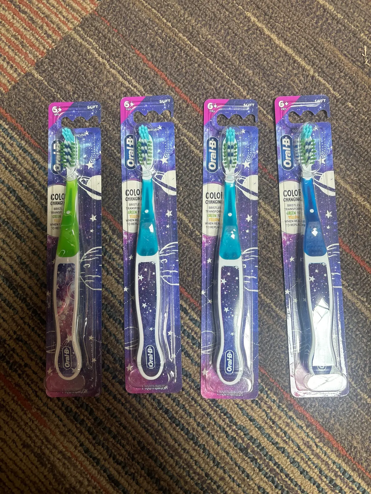 1 Piece Oral B Color Changing Bristle Soft Toothbrush 1