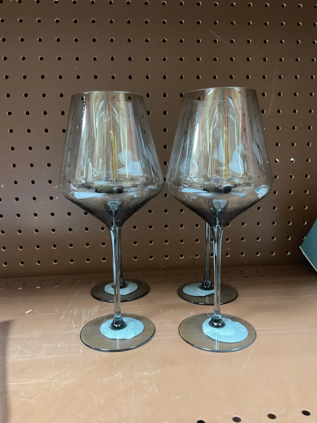 19.60Z Stemmed Wine Glass Gray 1