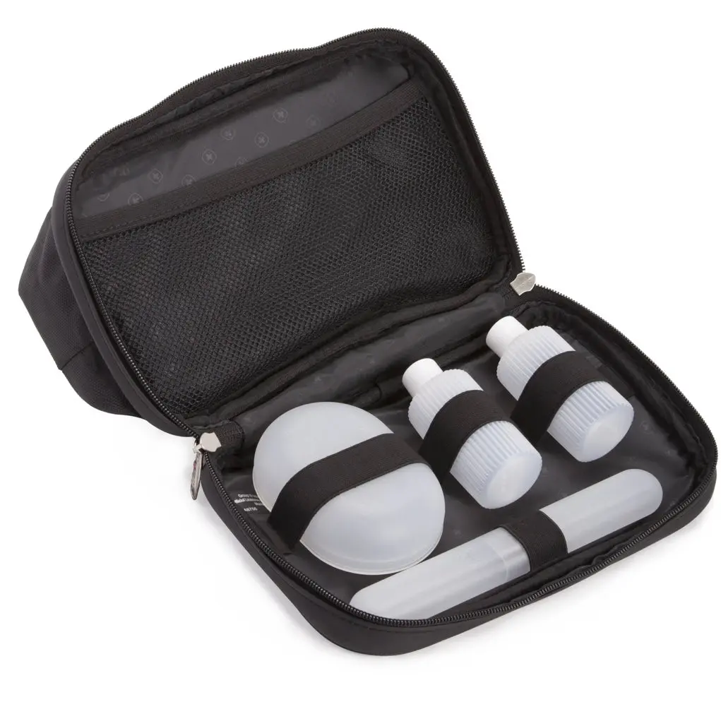 Swiss Gear Deluxe Toiletry Kit 1