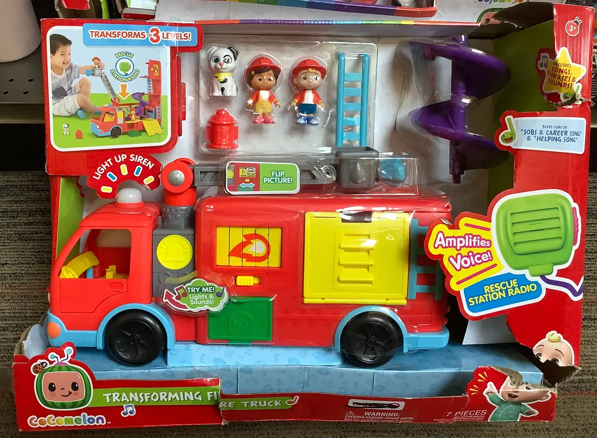 Damaged Box!!!!Transforming Fire Truck 1