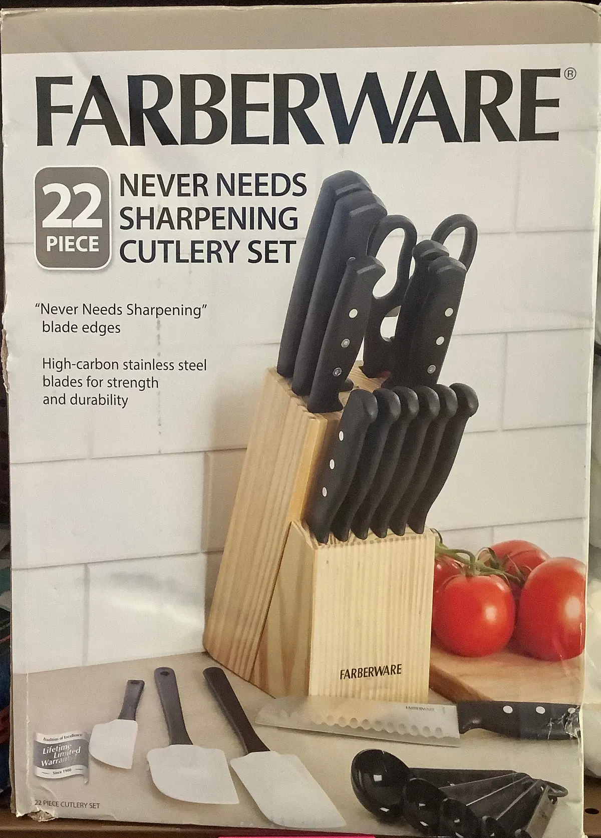 Damaged Box!!!!! Farberware 22 Piece Never Needs Sharpening Triple Riveted
Knife Block Set 1