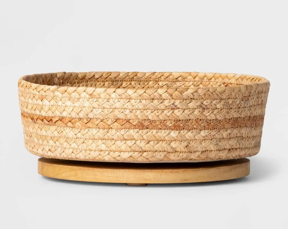 11" Braided Water Hyacinth Turntable With Wood Base 1