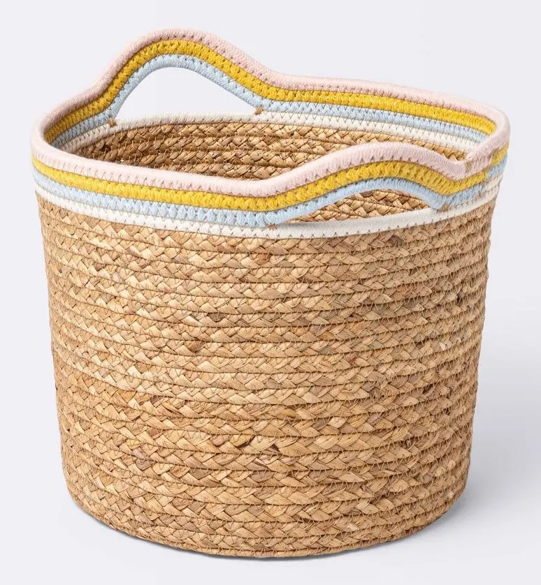Natural Woven Round Storage Bin With Coiled Rope Handle 1