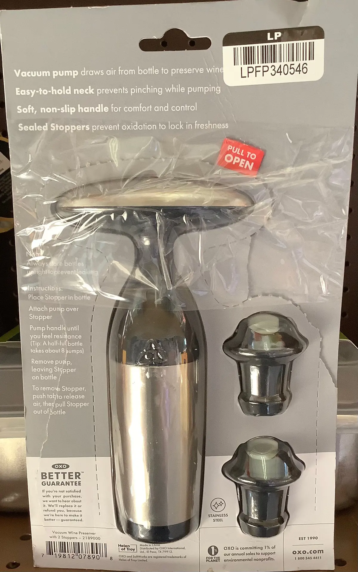 Vacuum Wine Preserver With Two Stoppers 1