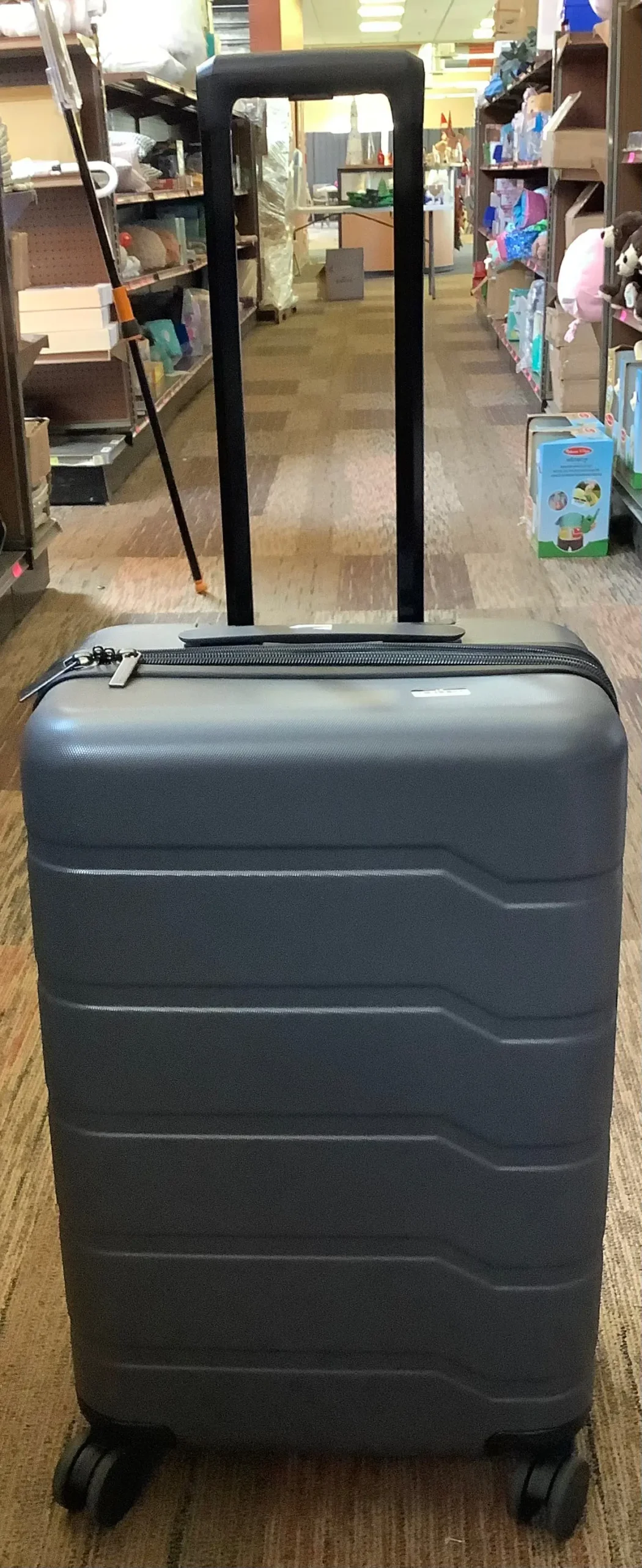 Hardside Large Checked Suitcase Gray 1