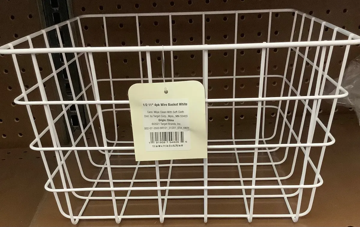 11” White Wire Bin. 11” Pink Wire Bin 1