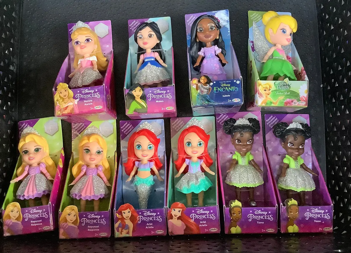 Disney Princess Mini Dolls. 1